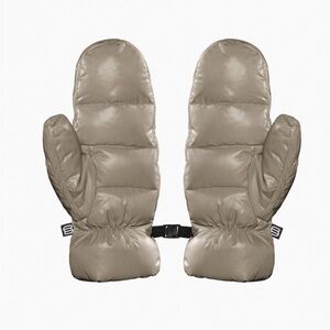 Aritiza super puff mitten in Modern taupe. Size M/L